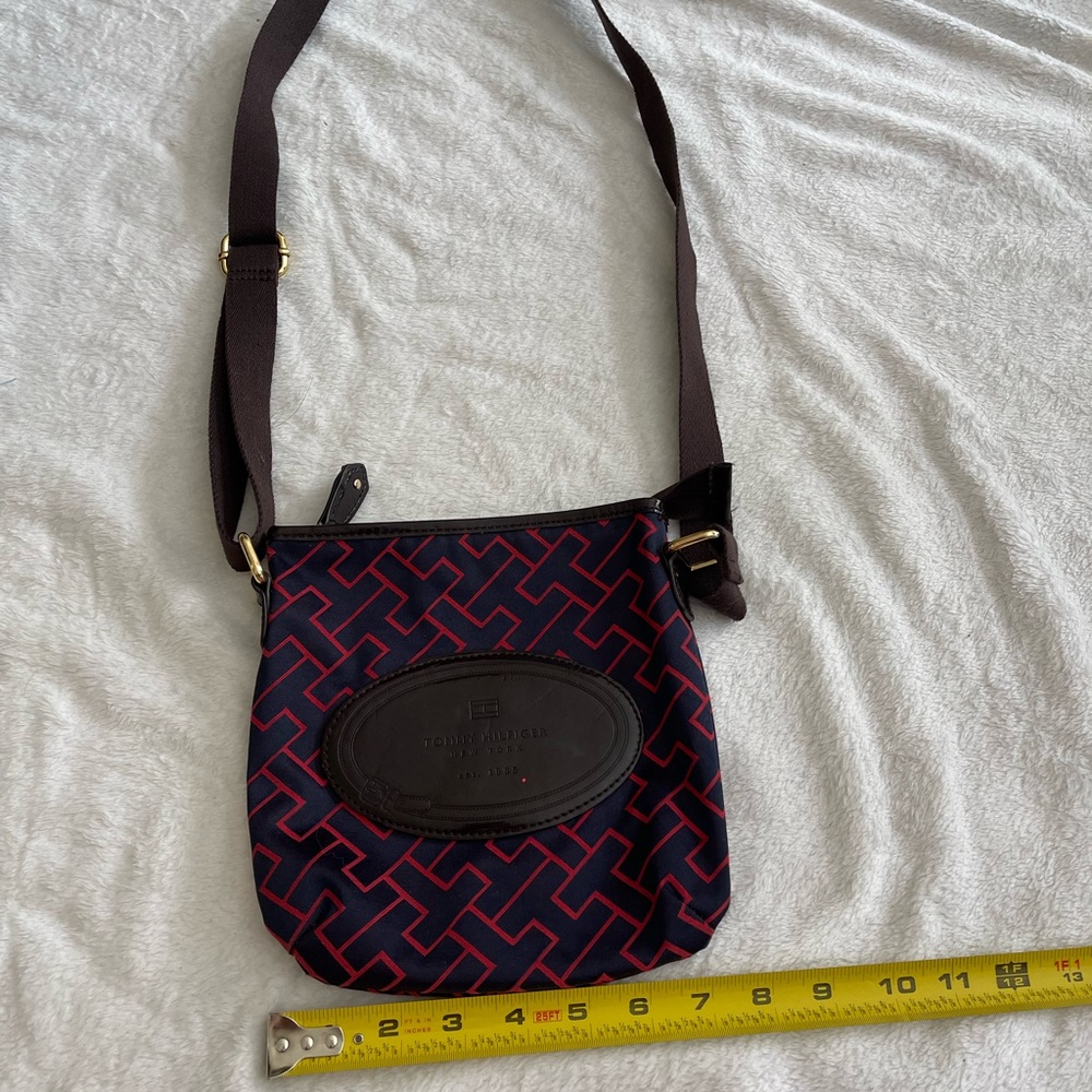 Tommy Hilfiger Crossbody purse